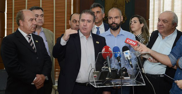 Resultado de imagem para Prefeitos reagem à extinção do Ministério das Cidades